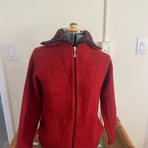 LOTHLLORIAN OPOSSUM/WOOL BLEND SWEATER MADE IN NEW ZEALAND WOMENS XS
 JACKET